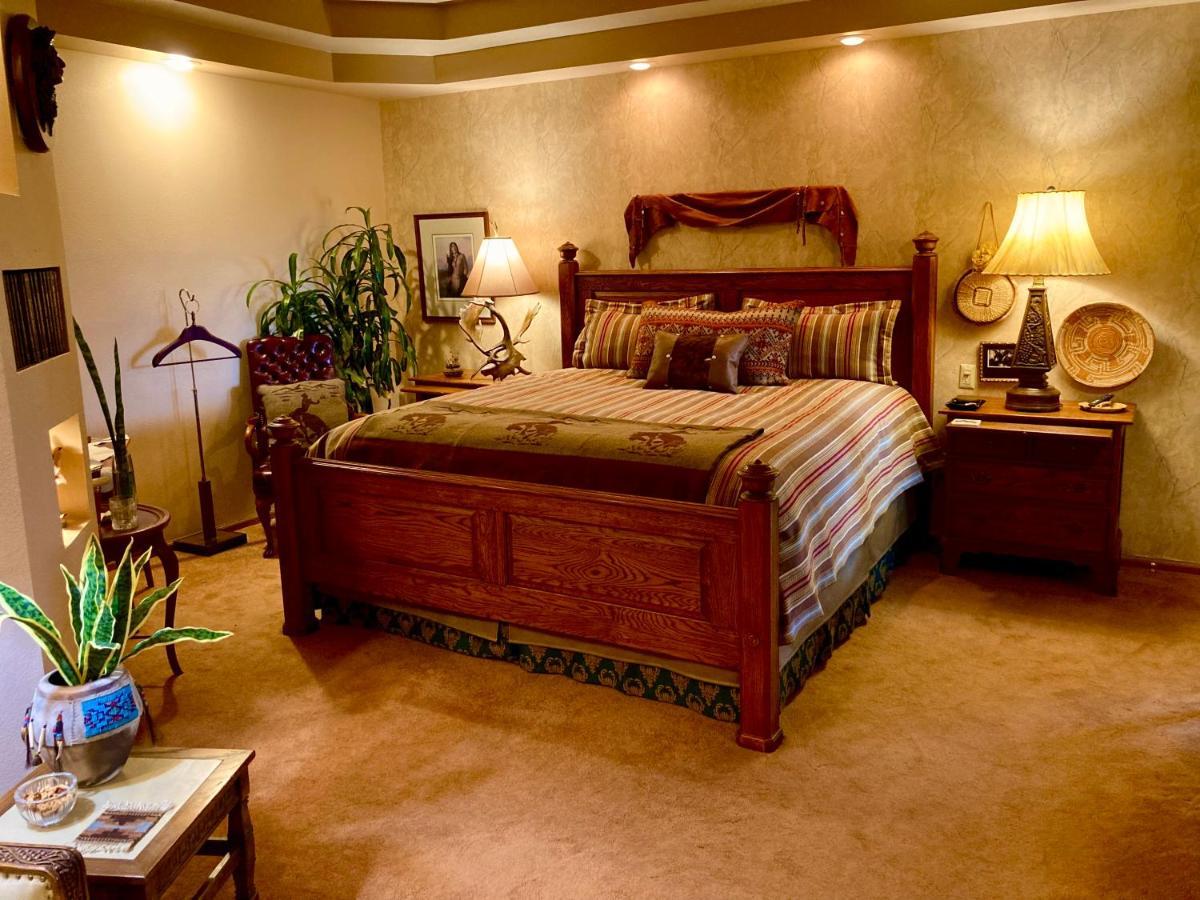 Yellowstone Cattle Baron Ensuite, Private Entrance & Parking - Prairie Rose B&B Cheyenne Kültér fotó